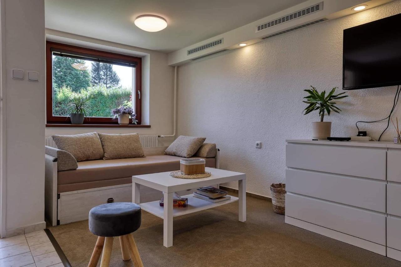 Apartman U Peciho Bela pod Pradedem Luaran gambar