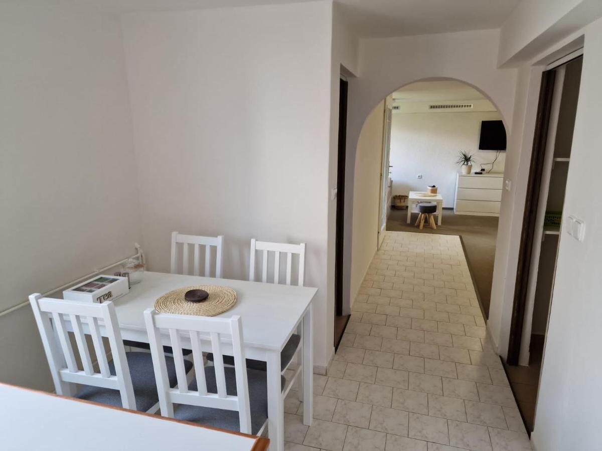 Apartman U Peciho Bela pod Pradedem Luaran gambar